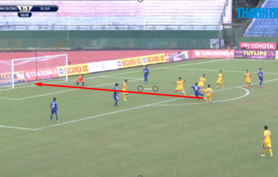 Thủ môn lơ đễnh, U21 SLNA để đối thủ 'lội ngược dòng'