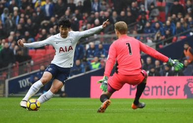Son Heung-min tỏa sáng, Tottenham đả bại Huddersfield
