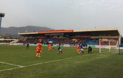 Than Quảng Ninh vất vả đả bại SHB Đà Nẵng 