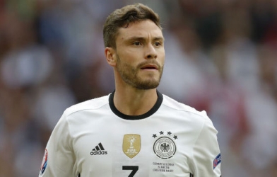 Tuyển thủ QG Đức từ chối cả châu Âu để... xuống hạng