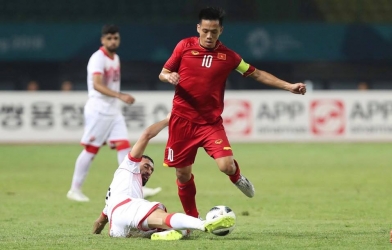 Công Phượng ghi bàn thắng bằng vàng giúp Việt Nam vào tứ kết