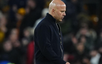 Arne Slot chỉ ra 'tử huyệt', Liverpool tự bắn vào chân ở cuộc đua top 4