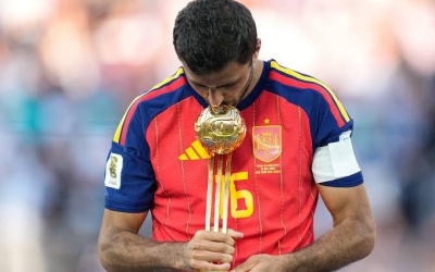 Quả bóng Vàng World Cup phẫu thuật thành công