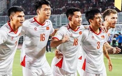 Báo Hàn ca ngợi HLV Kim Sang-sik sau kỳ tích lịch sử cùng tuyển Việt Nam