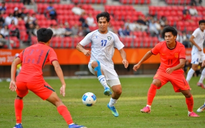 CĐV Trung Quốc vỡ òa sau khi giành HCĐ ASIAD 2026