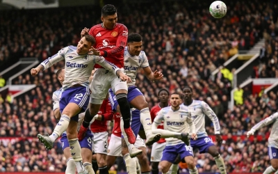 Trực tiếp MU 2-1 Aston Villa: MU tái lập thế dẫn bàn