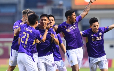 Trực tiếp Ninh Bình 1-2 Hà Nội: Nghỉ giữa giờ