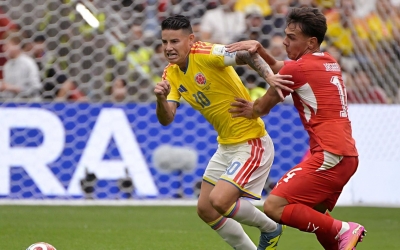 Trực tiếp Thụy Sĩ 0-0 Colombia: Loạt sút penalty