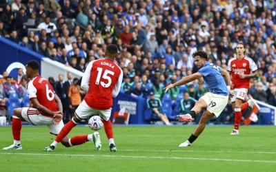 Trực tiếp Brighton 3-0 Arsenal: Pháo thủ tan hoang