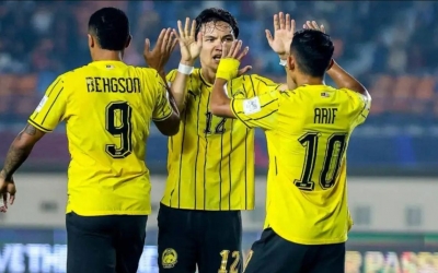 Báo Malaysia công bố tin vui kép, bất ngờ nhắc thẳng tên ĐT Việt Nam