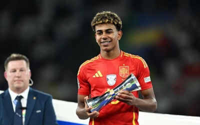 Yamal đoạt giải Cầu thủ trẻ xuất sắc nhất Euro 2024