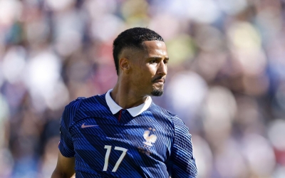 Saliba ghi bàn đầu tiên, có hành động ấm lòng ở World Cup 2026