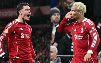 Đại thắng Newcastle, Liverpool tạm vượt MU tại Ngoại hạng Anh