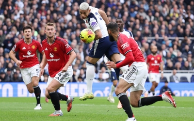 Trực tiếp MU 0-0 Tottenham: Đi tìm bàn thắng