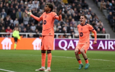 Yamal ghi bàn giây cuối, Barca thoát thua nghẹt thở