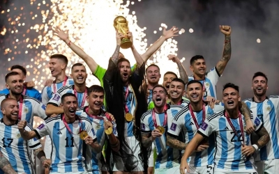 CHÍNH THỨC: Đồng đội Messi tại Argentina tuyên bố giải nghệ
