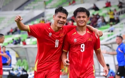 CĐV ĐNÁ đồng loạt phản ứng khi U19 Việt Nam đại thắng 5-0