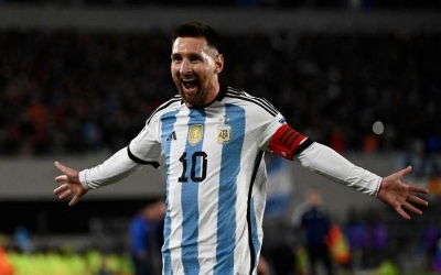 CHÍNH THỨC: Vượt mặt Ronaldo, Messi đi vào lịch sử World Cup