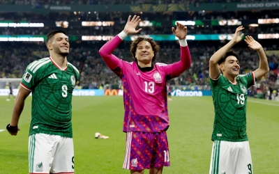 Mexico phá bỏ lời nguyền 40 năm tại World Cup
