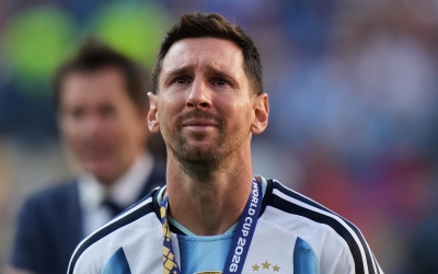 Truyền thông thế giới bùng nổ phản ứng khi Messi chia tay ĐT Argentina