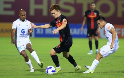 Trực tiếp Nam Định 1-2 Ninh Bình: Hiệp 2 bắt đầu