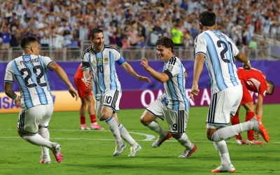'Chúng tôi sẽ làm mọi thứ để giúp Messi vô địch World Cup 1 lần nữa'