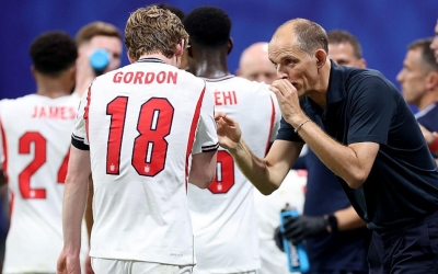 ĐT Anh suýt ký bản hợp đồng thế kỷ trước khi chốt với Tuchel