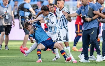 Argentina sắp nhận án nặng, sao Tây Ban Nha bất ngờ can thiệp