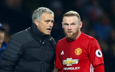 MU đá kiểu này, Rooney bảo Carrick học ngay Mourinho