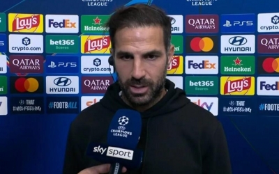 HLV Fabregas: 'Xin lỗi vì tôi bảo Como ngừng chạy khi dẫn MU 4 bàn'