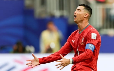 HLV Cannavaro cảnh báo Uzbekistan đừng mắc bẫy Ronaldo