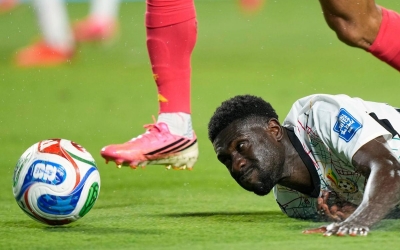 Ghana thêm một lần đau vì cái tên Luis Suarez, Colombia vào vòng 16 đội World Cup