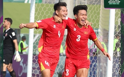 HLV Kim Sang Sik và bài toán phòng ngự trước U23 Hàn Quốc khi vắng Lý Đức, Hiểu Minh