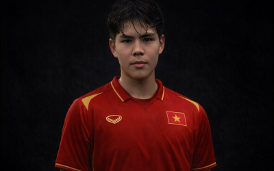 Xuất hiện thần đồng Việt kiều cao gần 2m đang gây sốt ở châu Âu