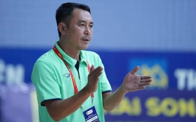 HLV tuyển Việt Nam nói lời thật lòng sau thất bại đậm 0-19