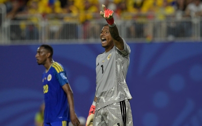 CHÍNH THỨC: Thủ môn vô danh lập kỷ lục cực khó tin ở World Cup