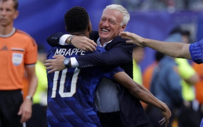 Mbappe nói điều khiến Deschamps xúc động sau đại thắng của tuyển Pháp