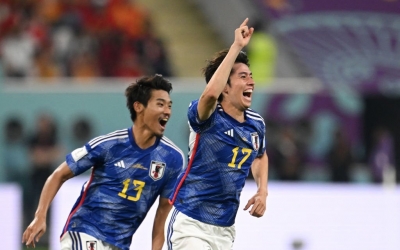 Nhật Bản tạo địa chấn trước Tây Ban Nha, đi tiếp với ngôi nhất bảng