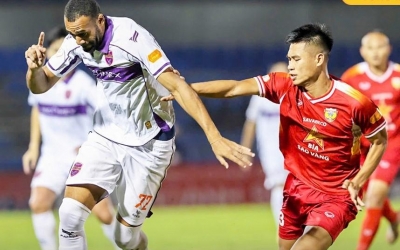 Liên tục bỏ lỡ, Hà Tĩnh hoà bạc nhược Becamex TPHCM ngay trên sân nhà