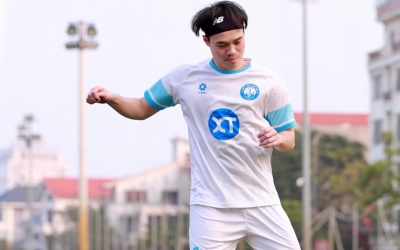 Tiền đạo ĐT Việt Nam báo tin không thể vui hơn