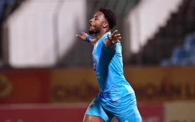 Xuân Son lập công, Nam Định vào bán kết Cúp Quốc gia 2025/26