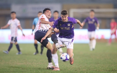 Trực tiếp Hải Phòng vs Hà Nội: Hoàng Hên đá chính