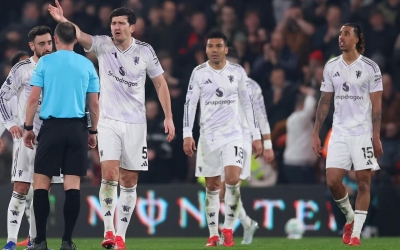 Maguire nhận thẻ đỏ, MU mất điểm trước Bournemouth