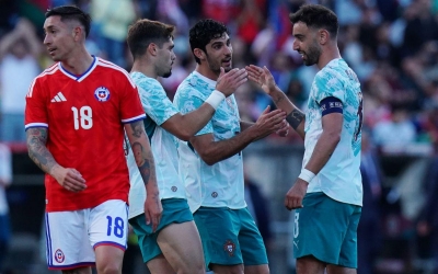 ĐT Bồ Đào Nha khởi động World Cup bằng chiến thắng đầy sóng gió