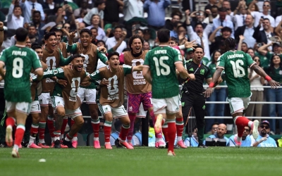 Trực tiếp Mexico 1-0 Nam Phi: Gia tăng sức ép