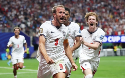 Harry Kane rực sáng, Anh ngược dòng ngoạn mục vào vòng 1/8