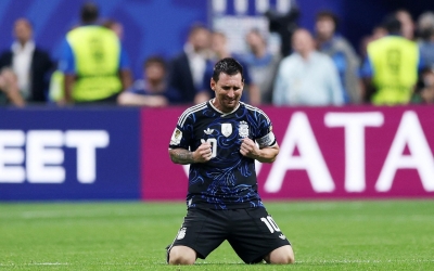 Messi lập kỷ lục lịch sử, đưa Argentina vào chung kết World Cup lần thứ ba