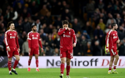 Liverpool thua bạc nhược đội bét bảng Ngoại hạng Anh