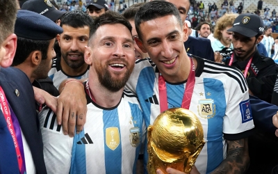 NÓNG: 'Thần hộ mệnh' tái xuất, Messi nhận tin không thể vui hơn tại World Cup