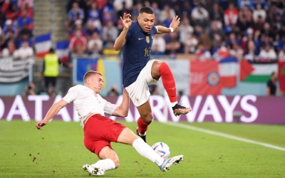 Trực tiếp Pháp 0-0 Đan Mạch: Người nhện Schmeichel từ chối bàn thắng